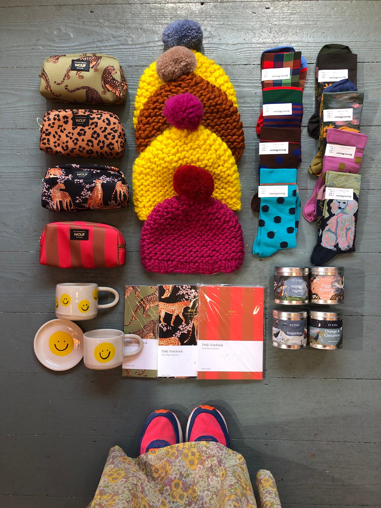 Gilly B Yellow / Blue Bobble Hat