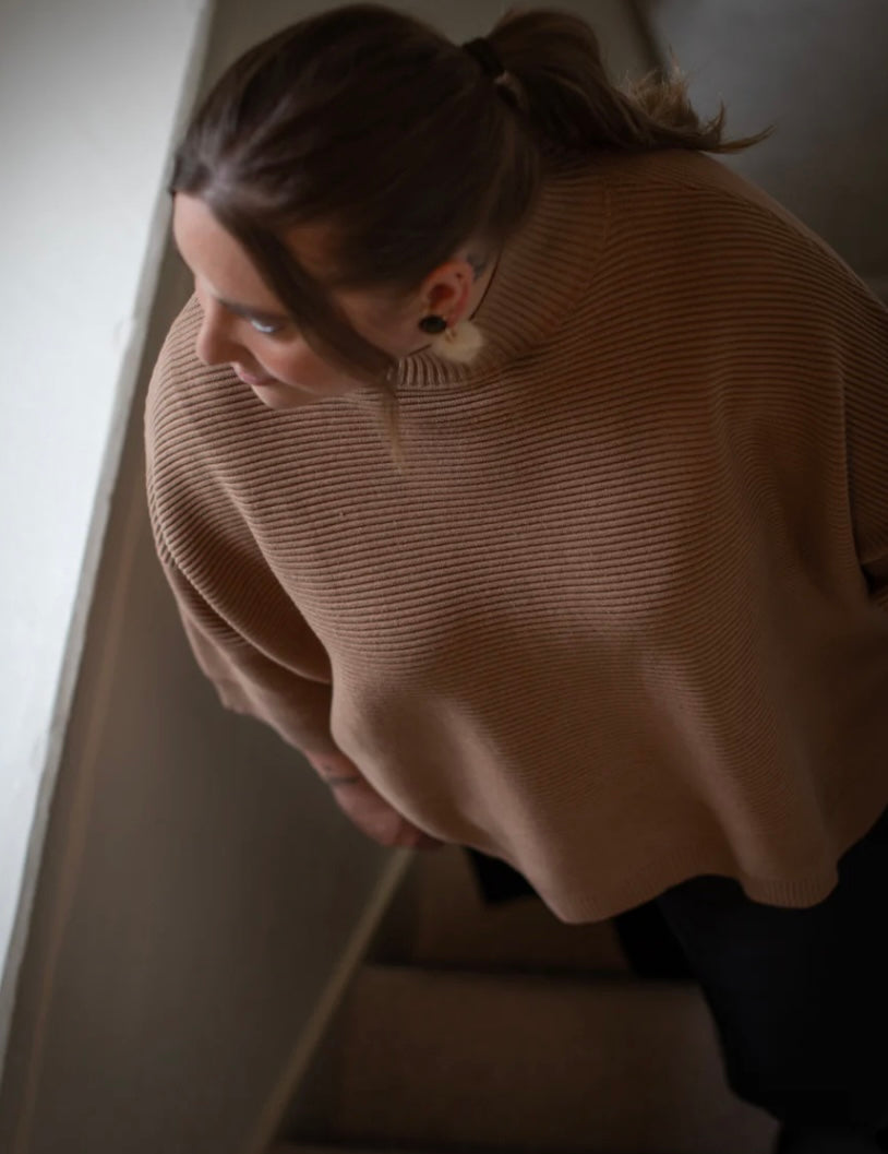 Chalk / Vicki Jumper / Dark Tan
