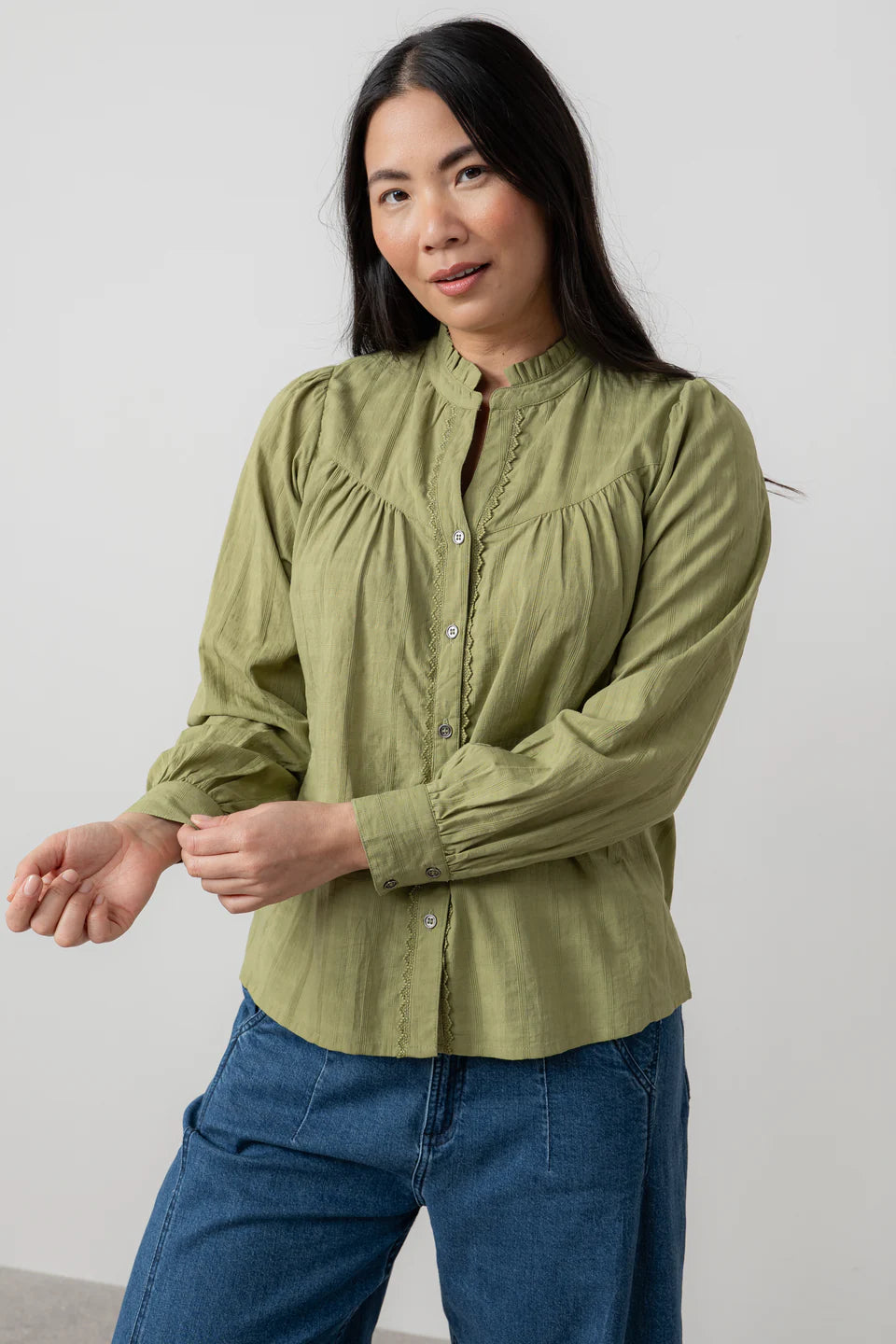 Lilly & me Wayfaring blouse pain check
