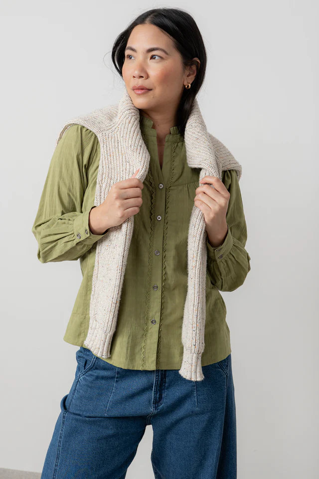 Lilly & me Wayfaring blouse pain check