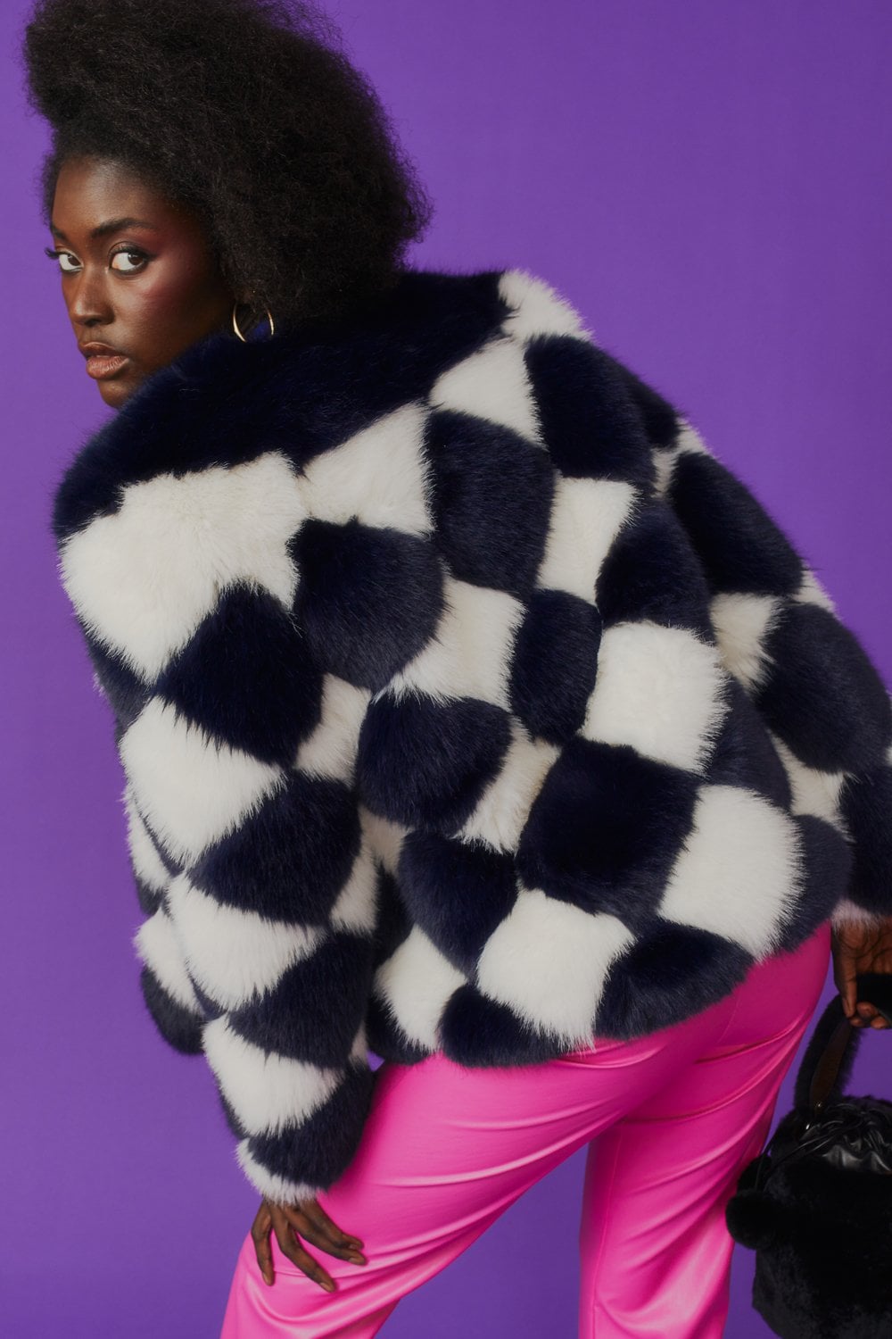 Jayley delilah dimond faux fur jacket navy and white