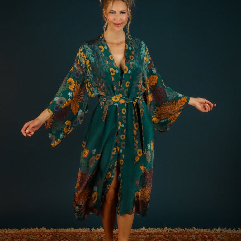 Powder Trailing Wisteria Teal Kimono Gown