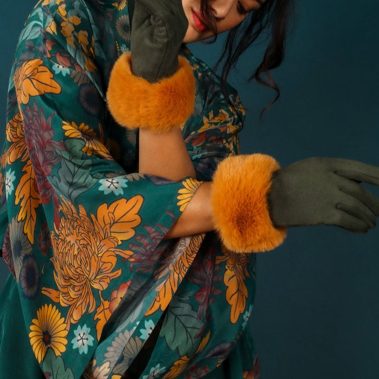 Powder Trailing Wisteria Teal Kimono Gown