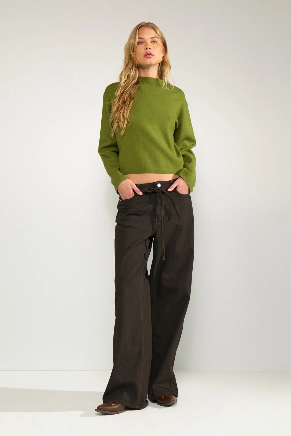 Numph NUCARMA CROP PULLOVER - Calla Green