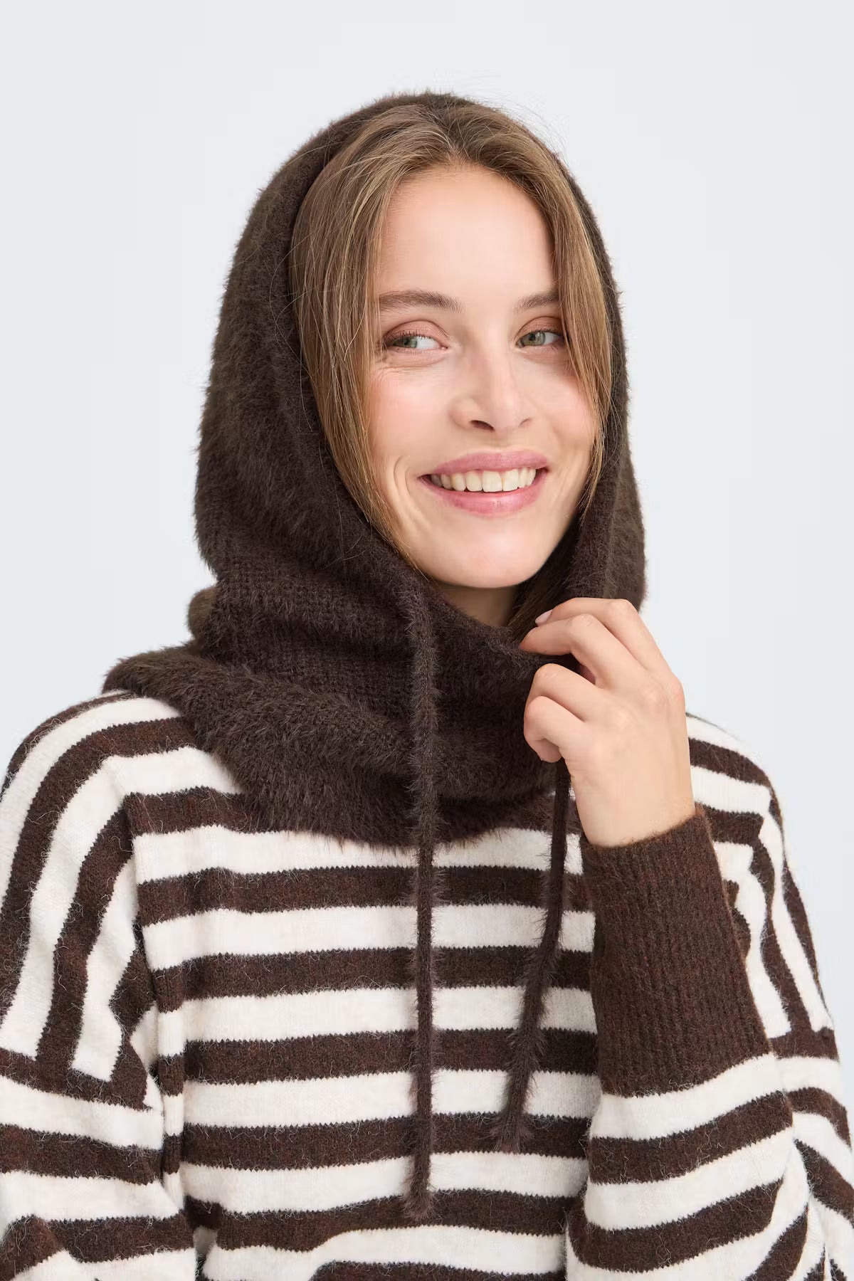 Byoung BYVIPS Cowl