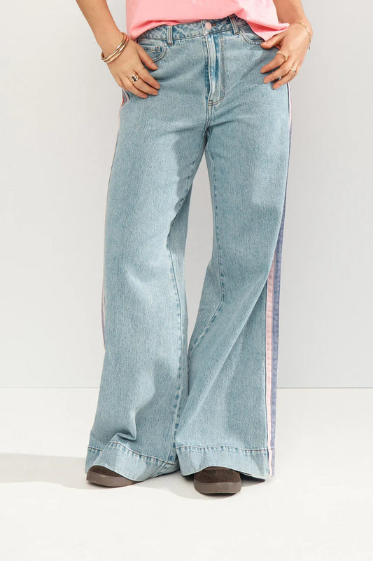 Numph NUMALAGA HR WIDE JEANS - Light Blue Denim