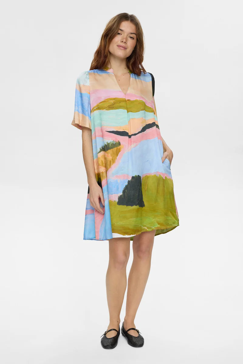 Numph NUMEADOW V-NECK DRESS - Peony