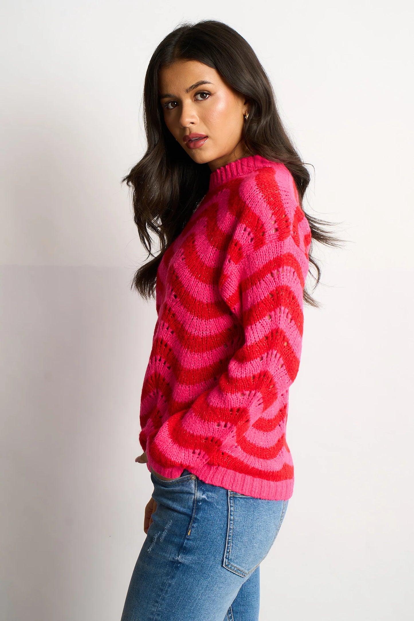 Miss Short hair Wave Stripe Scalloped Italian Wool Blend Jumper in Pink/Red