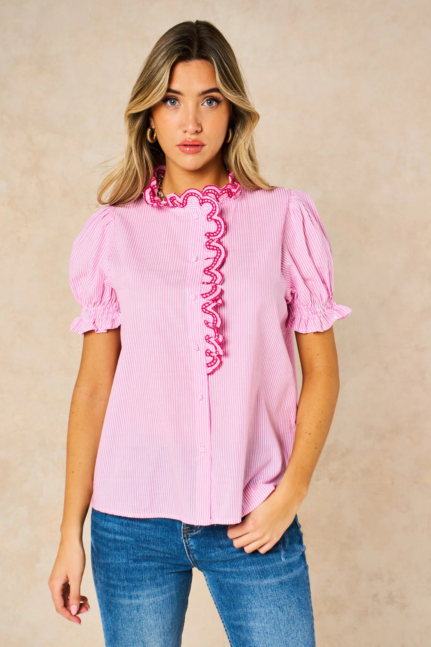 Miss Short hair Candy Stripe Short Sleeve Cotton Shirt in Pink