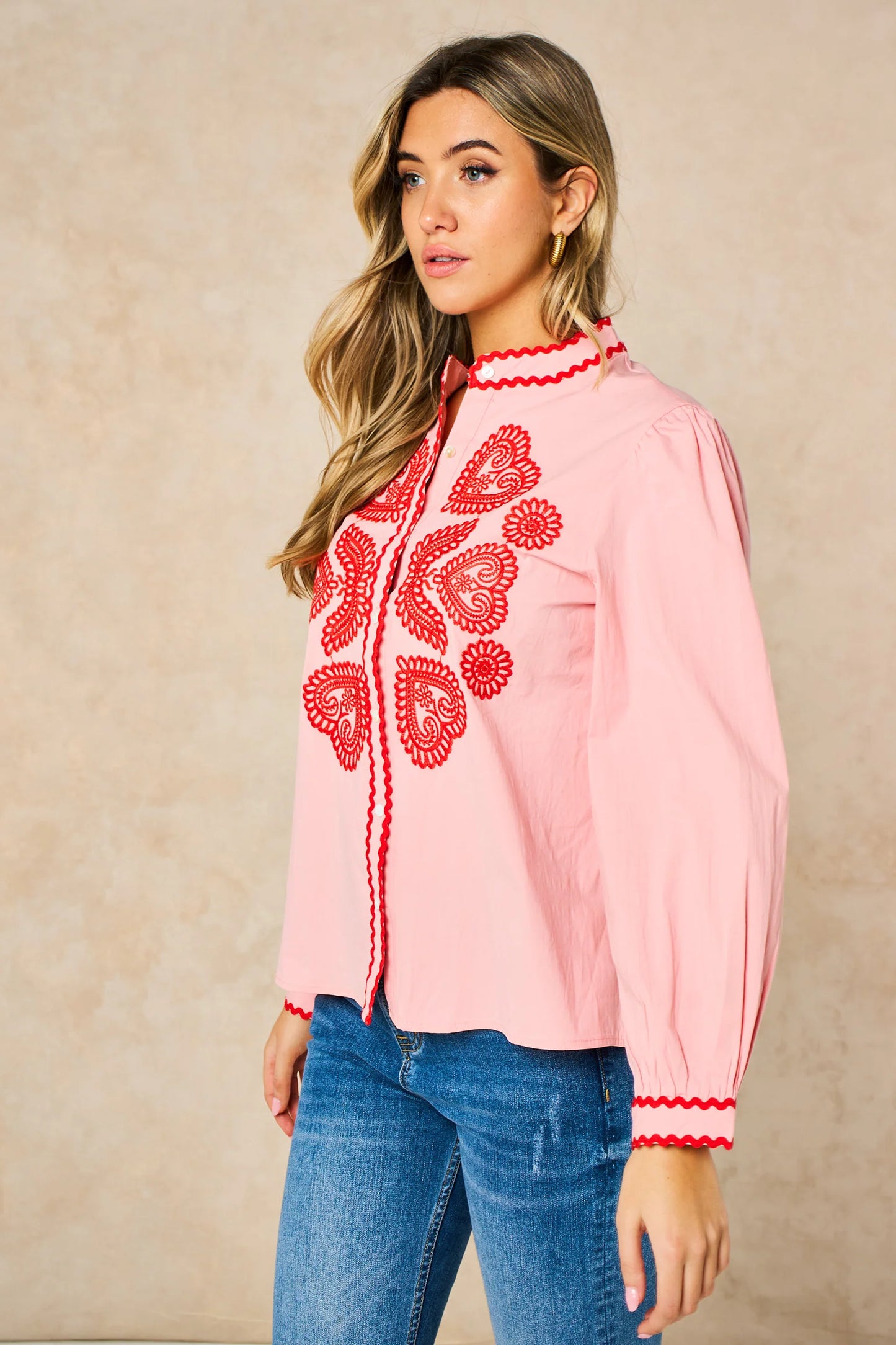 Miss Short hair Embroidered Hearts Long Sleeve Cotton Shirt in Pink