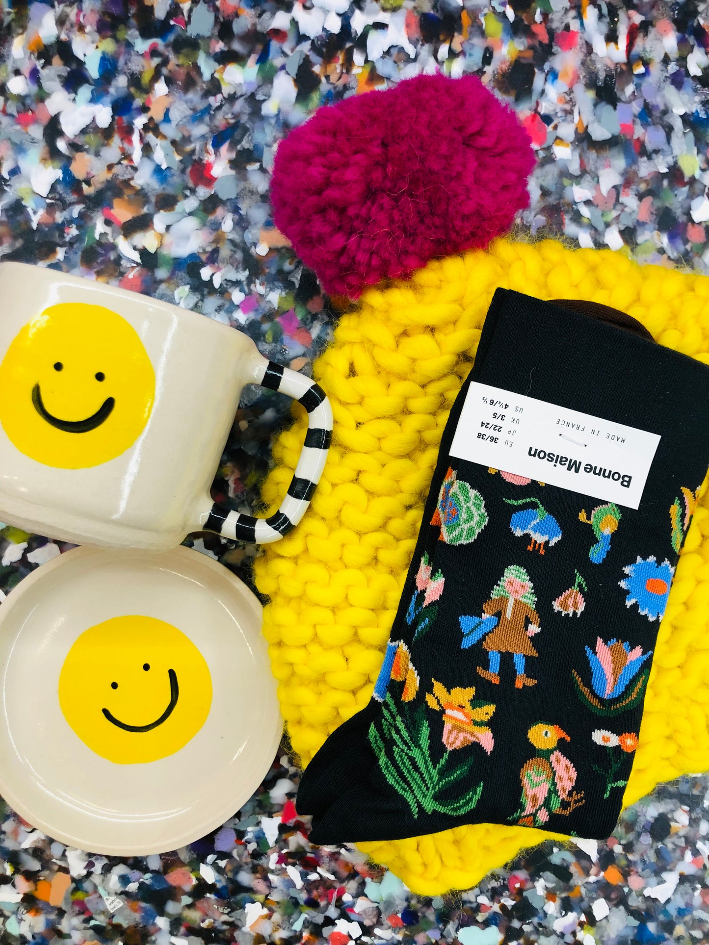 Gilly B Yellow/Pink Bobble Hat