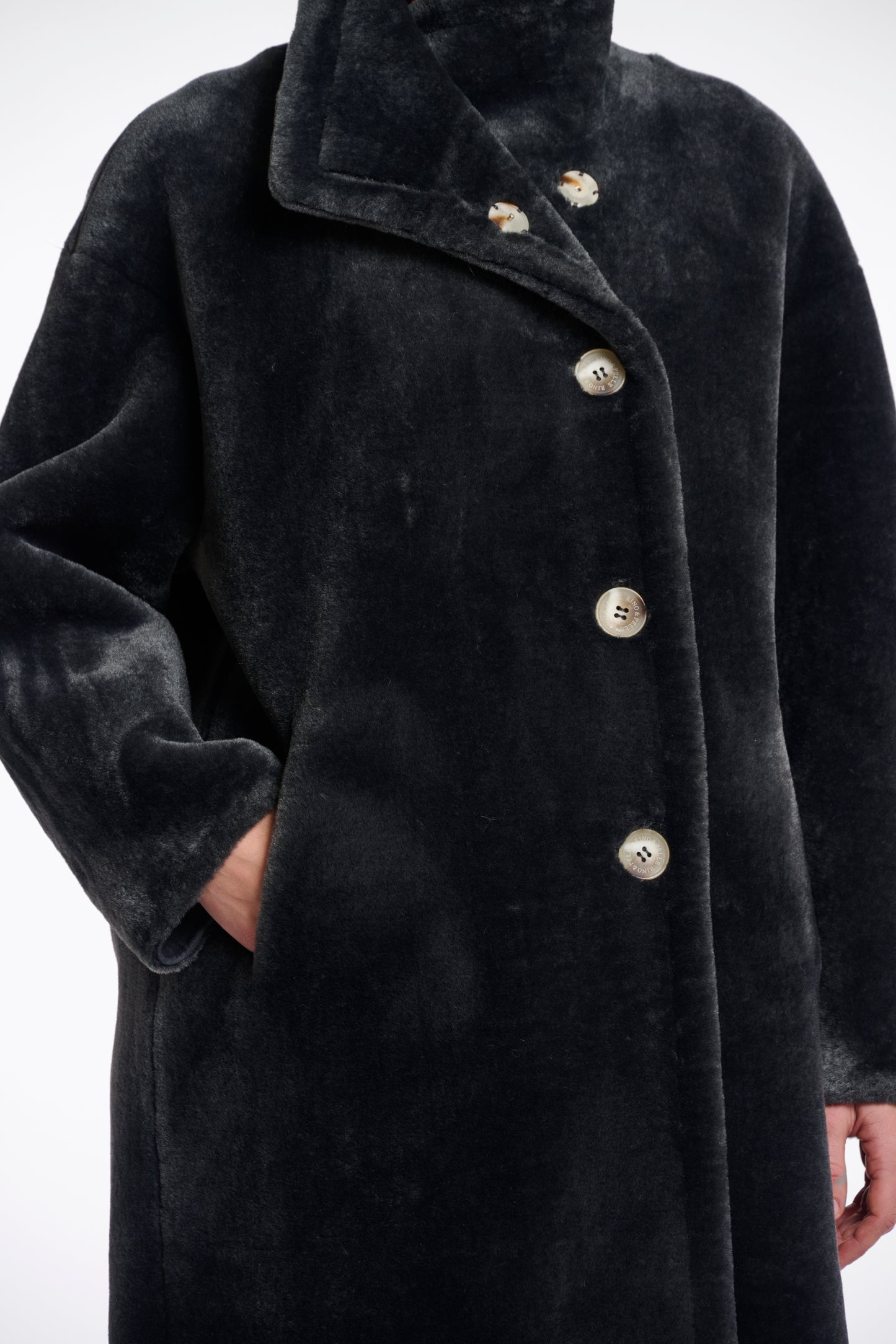 Rino and pelle Cilou faux fur coat with high neck deep iron