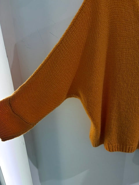 Italian Collection Drop Sleeve V-Neck Mohair Jumper (Natural Fibres)2257