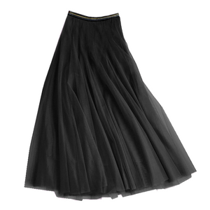 Last true angel tulle layer skirt in Black