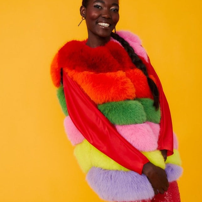 Jayley Gaga Faux Fur Striped Rainbow gilet